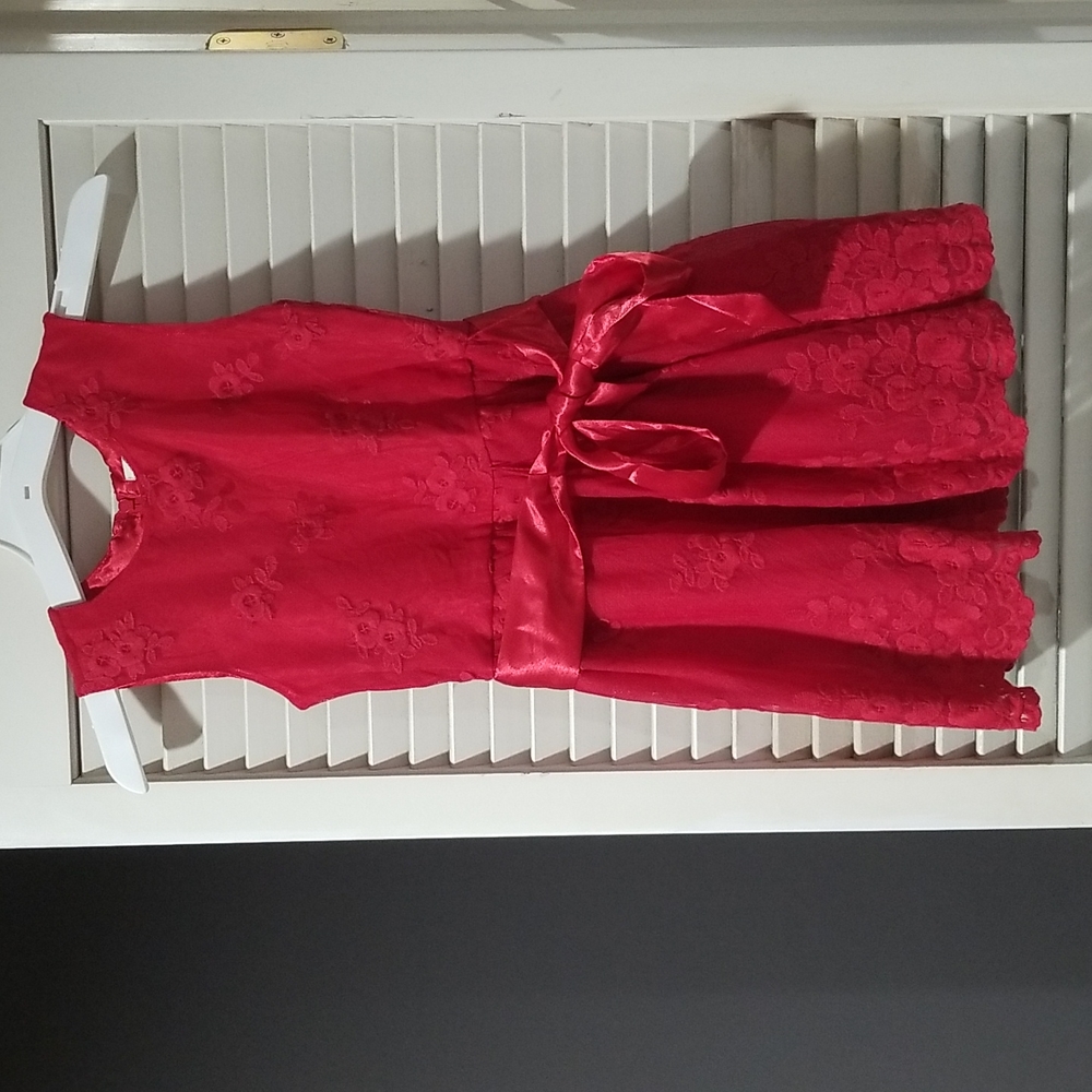 Red Children's Place dress for girls size 5